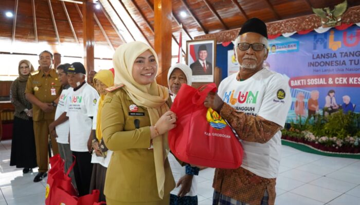 Peringatan HLN ke-30 di Grobogan, Dinsos Berikan Layanan Kesehatan dan Bantuan kepada 110 Lansia