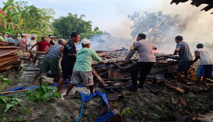 Ditinggal ke Sawah, Rumah Petani Purwodadi Ludes Terbakar