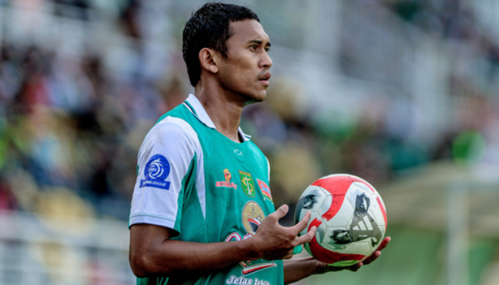 Konsisten Bersama Persebaya, Catur Pamungkas Masuk Best XI Super League 2025/26