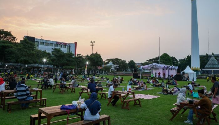 Senja Budaya 2026 Hidupkan Nostalgia di Tugu Pahlawan, Kuliner Tradisional dan Cangkrukan Jadi Daya Tarik