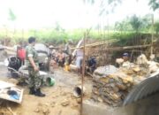 Gotong Royong TNI dan Masyarakat Bangun Jembatan Aramco di Karanganyar Blora