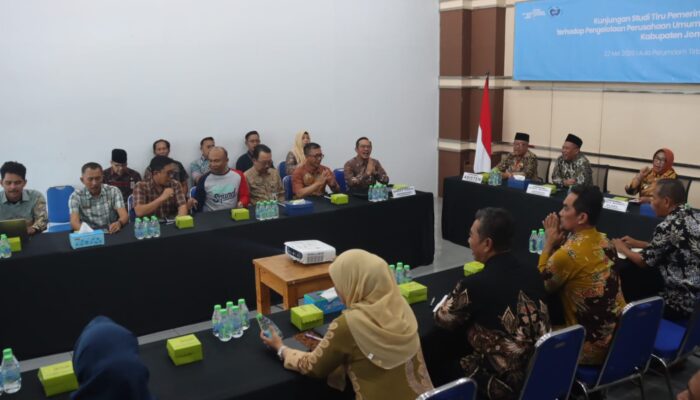 Tak Puas Sekali, Pemkab Blora Kembali Sidak Rahasia Sukses Air Minum Jombang