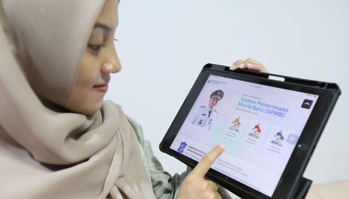 Cegah Titip Alamat KK, Pemkot Surabaya Integrasikan Cek In Warga untuk SPMB 2026/2027