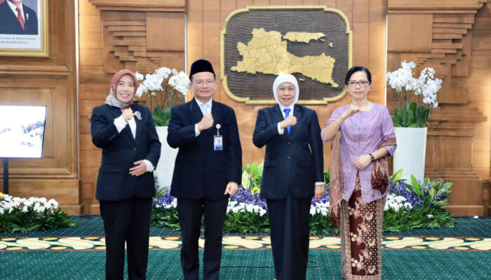 Khofifah Kukuhkan Hasoloan Manalu sebagai Kepala BPKP Jatim, Fokus Perkuat Akuntabilitas Daerah