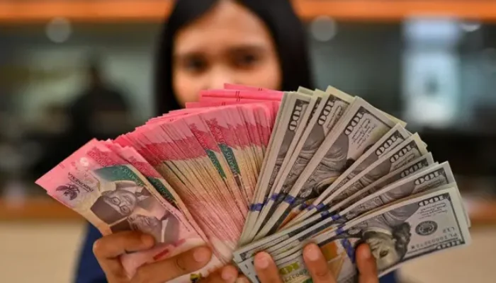 Rupiah Menembus Rp18.000 per Dolar AS, BI Siapkan Langkah Stabilkan Kurs