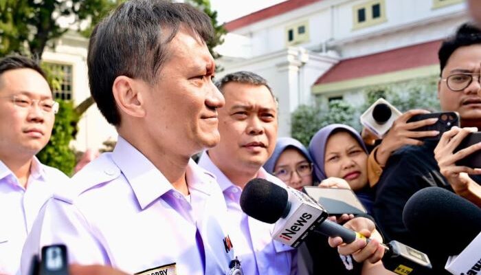 Prabowo Minta Renovasi Stasiun Gambir Dipercepat, KAI Kebut Penutupan Perlintasan Sebidang