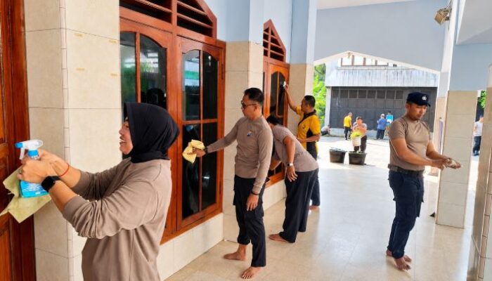 Jelang Hari Bhayangkara ke-80, Polres Nganjuk Gelar Bakti Religi di Lima Rumah Ibadah