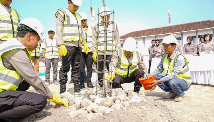 Resmikan Gedung BPKB Prototype dan TK Bhayangkari, Kapolda Jateng Dorong Transformasi Pelayanan Polri