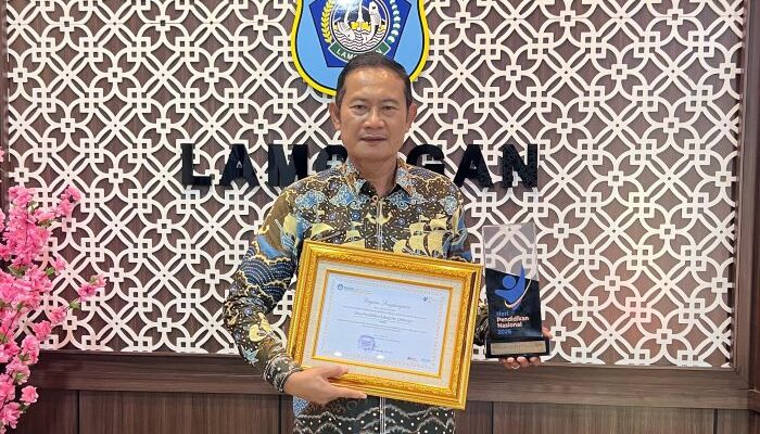 Lamongan Raih Penghargaan Terbaik 3 Nasional Pemanfaatan SIBI, Bukti Komitmen Perkuat Literasi Digital