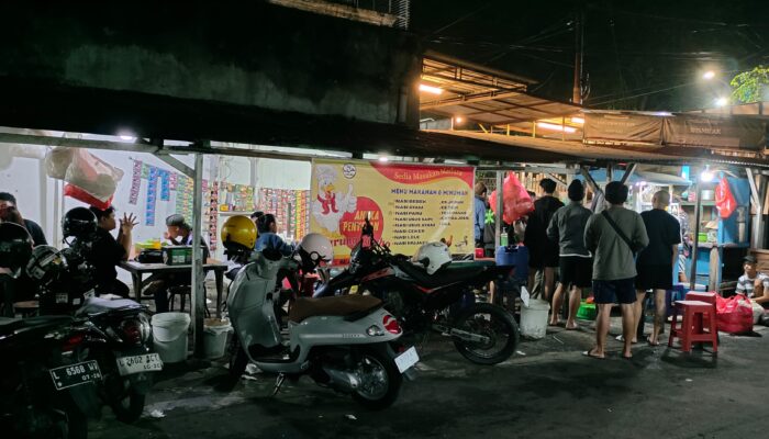 Berkat KUR BRI, Warung Saleho Jadi Kuliner Favorit Anak Muda Surabaya