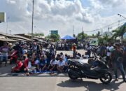 Buruh PT Pakerin Blokade Akses Jalan Perusahaan, Tuntut Pembayaran Upah Tiga Bulan