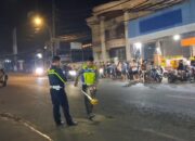 Tabrak Truk Kontainer, Dua Pemotor Meregang Nyawa