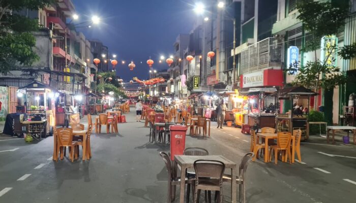 Sepi Pengunjung, Pedagang Kya-Kya Harap Pemkot Surabaya Hadirkan Terobosan Baru