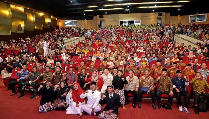 Pemkot Surabaya Jadikan Buku Bung Karno Materi Wajib Sejarah di SD dan SMP