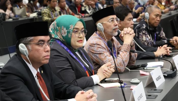 Menaker Yassierli: Perempuan Harus Jadi Penggerak Transformasi Dunia Kerja di Era AI