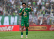 Malik Risaldi Resmi Perpanjang Kontrak, Siap Bawa Persebaya Berprestasi Lebih Tinggi