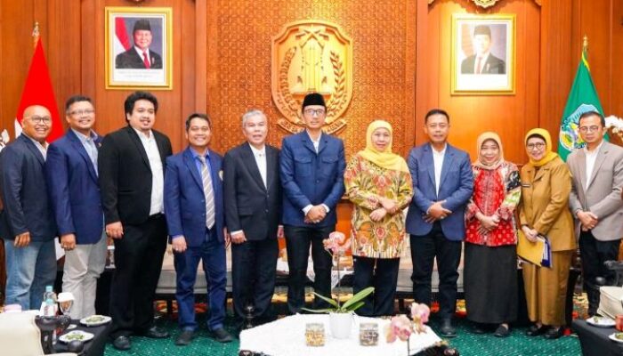 IKA FH UNAIR Bangun Sinergi Alumni, Khofifah Soroti Kekuatan Almamater