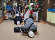 Jemaah Haji Kloter Pertama Embarkasi Solo Tiba di Boyolali, Sujud Syukur Warnai Kepulangan dari Tanah Suci