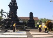 Polres Malang Gelar Bakti Religi Bersihkan Tempat Ibadah Sambut Hari Bhayangkara ke-80