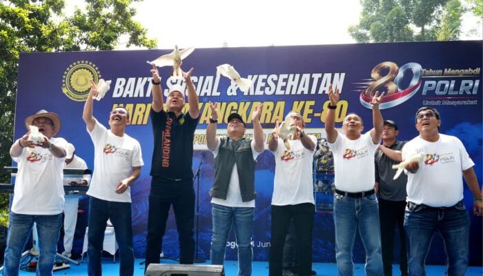 Sambut Hari Bhayangkara ke-80, Wakapolri dan Akpol ’90 Dhira Brata Gelar Baksos dan Layanan Kesehatan di Bogor