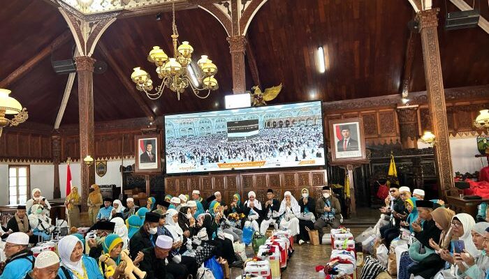 Bupati Jepara Sambut Kepulangan Kloter 37, Pelayanan Haji 2026 Dinilai Lebih Baik