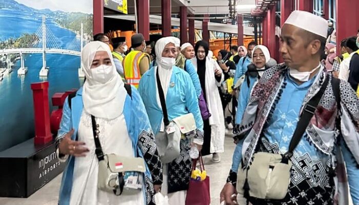 Bandara Pattimura Ambon Sukses Layani Debarkasi Haji 2026, 389 Jemaah Kloter 24 Tiba Selamat