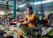 Hari Bhayangkara ke-80, Ditlantas Polda Jatim Gelar Baksos dan Bakti Religi di Surabaya