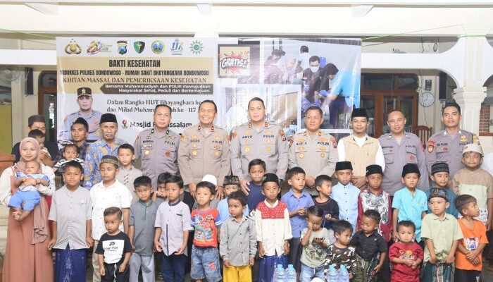 Hari Bhayangkara ke-80, Polres Bondowoso Gelar Khitan Massal dan Layanan Kesehatan Gratis