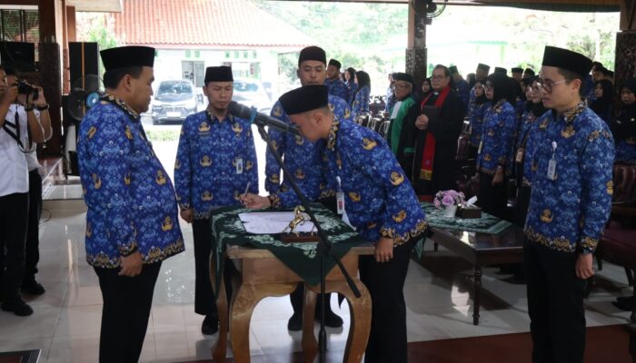 Maraton! Usai Lantik Kepala Dinas, Bupati Blora Ambil Sumpah 191 Pejabat Fungsional