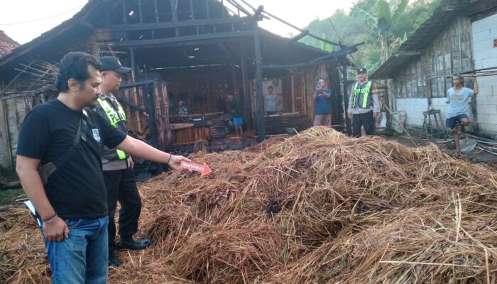 Waspada Kemarau! Bakar Sampah Picu Kebakaran Rumah di Blora, Polisi Turun Tangan