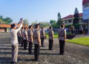 Polres Mojokerto Gelar Upacara Sertijab Pejabat Utama dan Kapolsek Jajaran