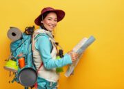 15 Barang yang Wajib Dibawa Saat Traveling agar Liburan Nyaman dan Aman
