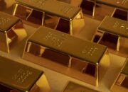 Harga Emas Antam Turun Rp15.000, Kini Dibanderol Rp2,29 Juta per Gram