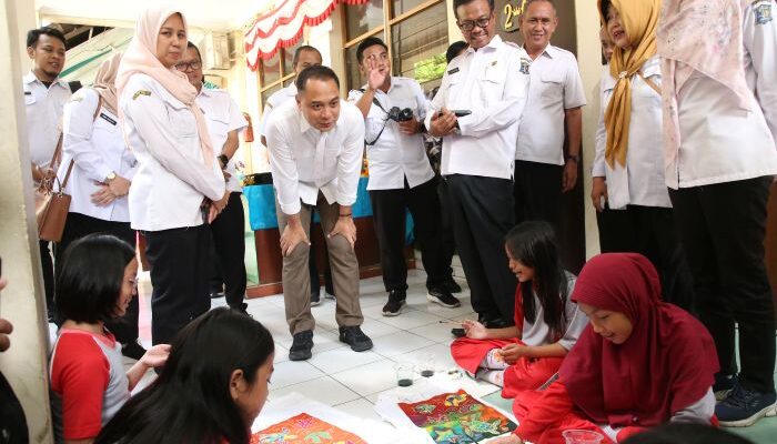 Dispendik Surabaya Ajak Siswa Isi Liburan Secara Produktif, Ingatkan Batas Gadget dan Jam Malam
