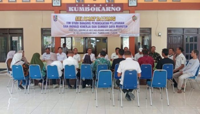 Kelurahan Sarirejo Mojokerto Terkesan dengan Bank Sampah di Kebonsari Tuban