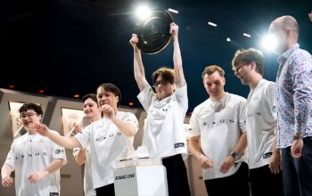 100-thieve-champions