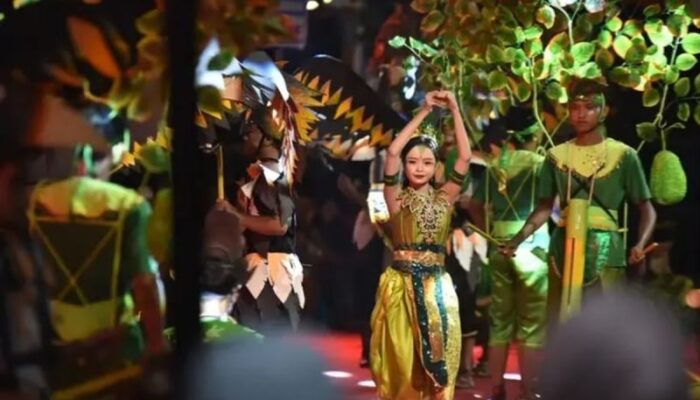 Festival Rontek Pacitan 2026 Resmi Dibuka, Hadirkan Konsep Panggung Berjalan untuk Tarik Wisatawan