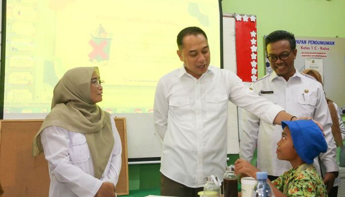 MPLS Surabaya 2026 Dimulai 13 Juli, Siswa Baru Dibekali Literasi Digital, Antinarkoba, dan Cek Kesehatan Gratis