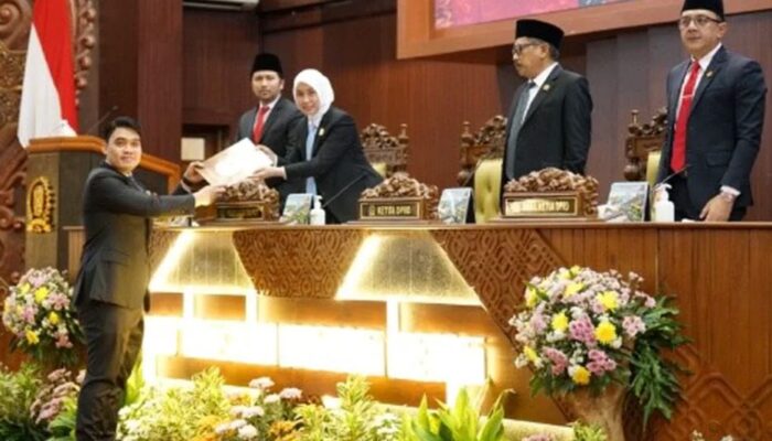 Realisasi Pendapatan Pemprov Jatim TA 2025 Tembus Rp29,8 Triliun, Wagub Emil Dardak Siap Evaluasi Sektor Belanja Modal