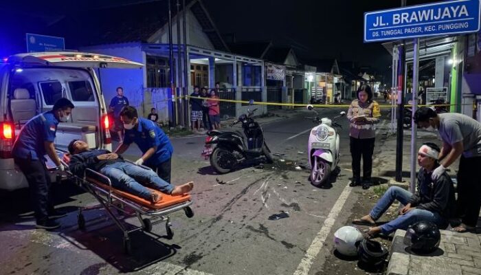 Terserempet Truk, Pemuda Mojokerto Dilarikan ke RS