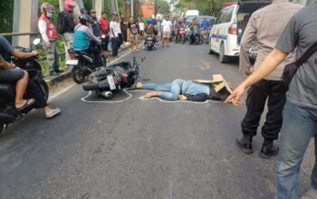 Truk Rem Blong di Jembatan Ngembeh Mojokerto, Satu Pengendara Motor Tewas Terlindas