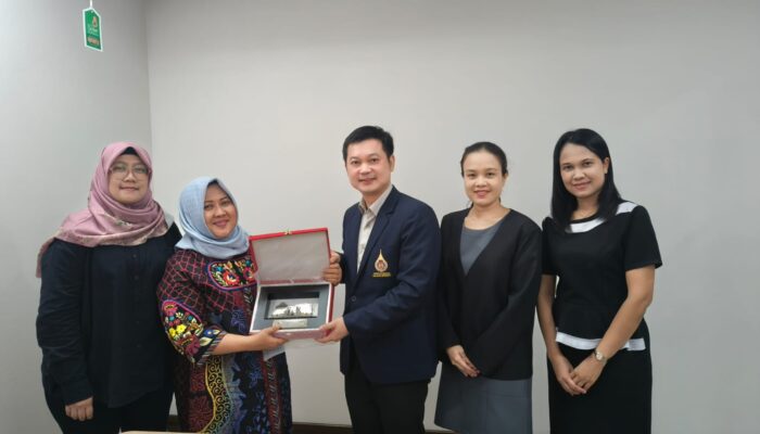 Bicara Ketimpangan Ekonomi di Thailand, Wakil Rektor Untag Surabaya Ingatkan Ilusi Kesejahteraan