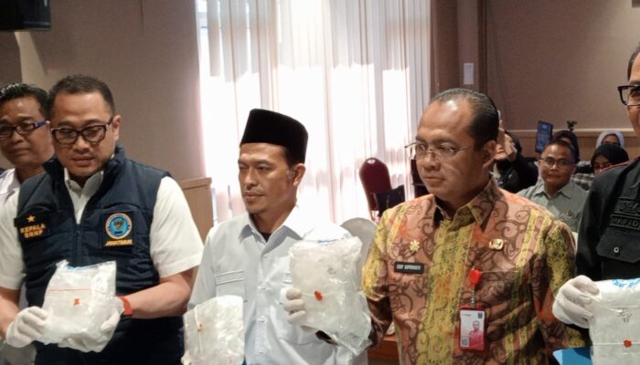 Diselundupkan via Batam, BNNP Jatim Gagalkan 5,4 Kg Sabu Jaringan Malaysia di Bangkalan