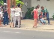 Kepergok Gasak Motor Pelayat di Mojokerto, Satu Pelaku Babak Belur Dihakimi Massa