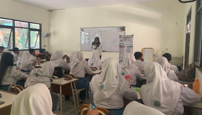 Jembatani Transisi ke Perguruan Tinggi, UPN Veteran Jatim Kenalkan Platform Digital U-Bridge di SMAN 19 Surabaya