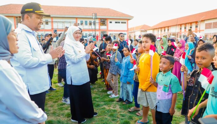 Tinjau Progres SRT Terluas se-Indonesia di Sampang, Khofifah Optimistis Putus Rantai Kemiskinan