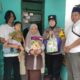 Wujudkan Polisi Rakyat, Polsek Sooko Menyusuri 15 Desa Salurkan Bantuan Door to Door