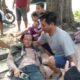 Hindari Motor Listrik, Truk Ayam Tabrak Pohon di Mojosari