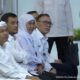 Kelakar Politik Bahlil di Karawang: Sebut Tiga Gubernur Jatim, Jateng dan Jabar Kuasai Suara Mayoritas RI di Peluncuran B50