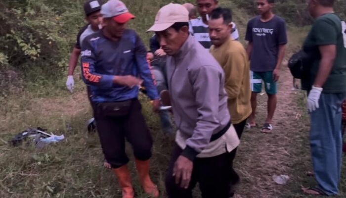 Gagal Fungsi Rem di Turunan Ekstrem Pacet, Sepeda Motor Dua Remaja Terjun ke Jurang